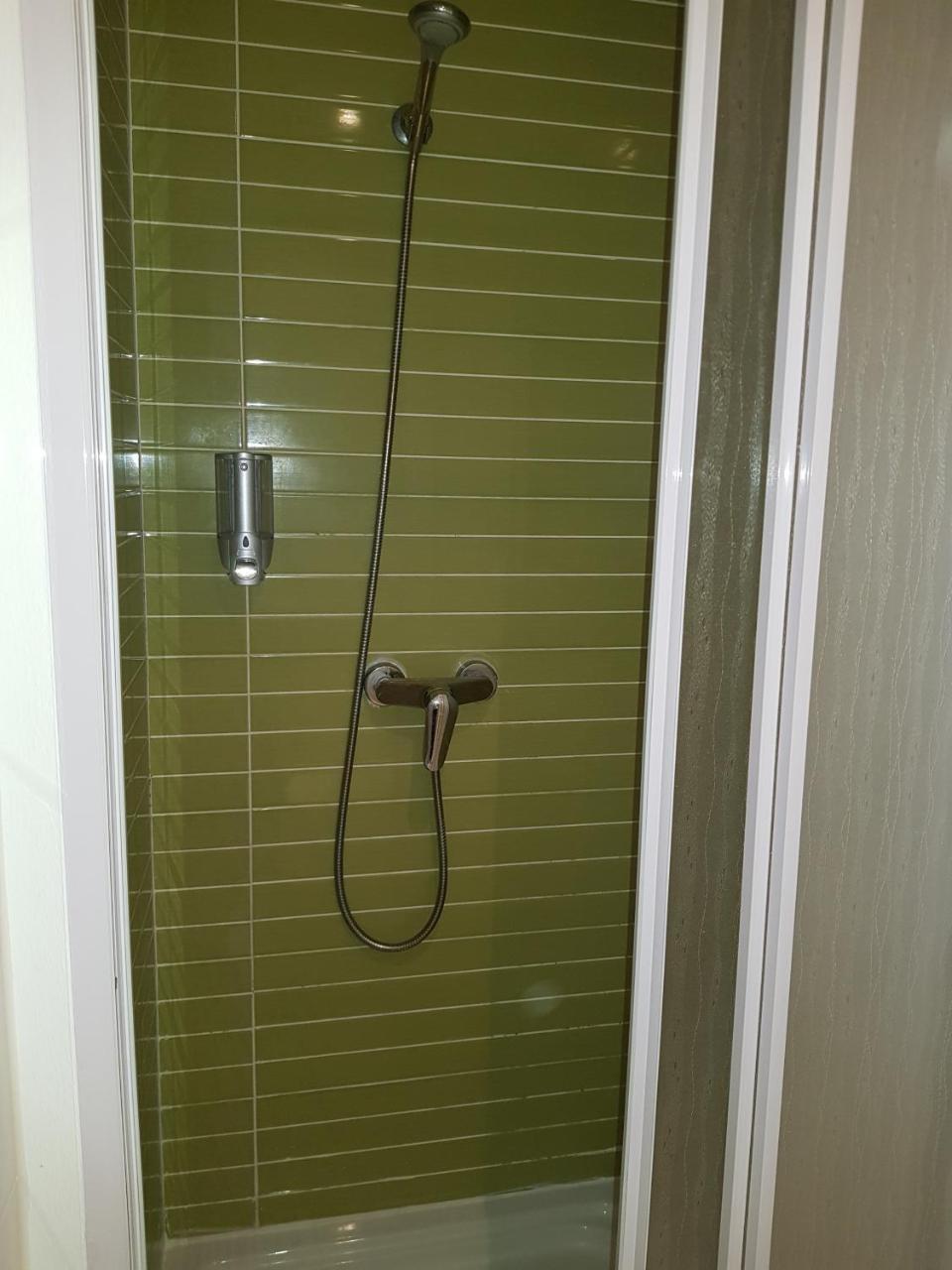 Tafari Sol New Apartment Мадрид Екстериор снимка